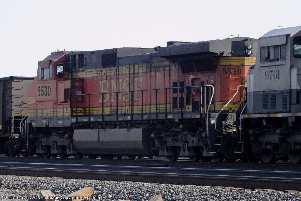 BNSF 5530